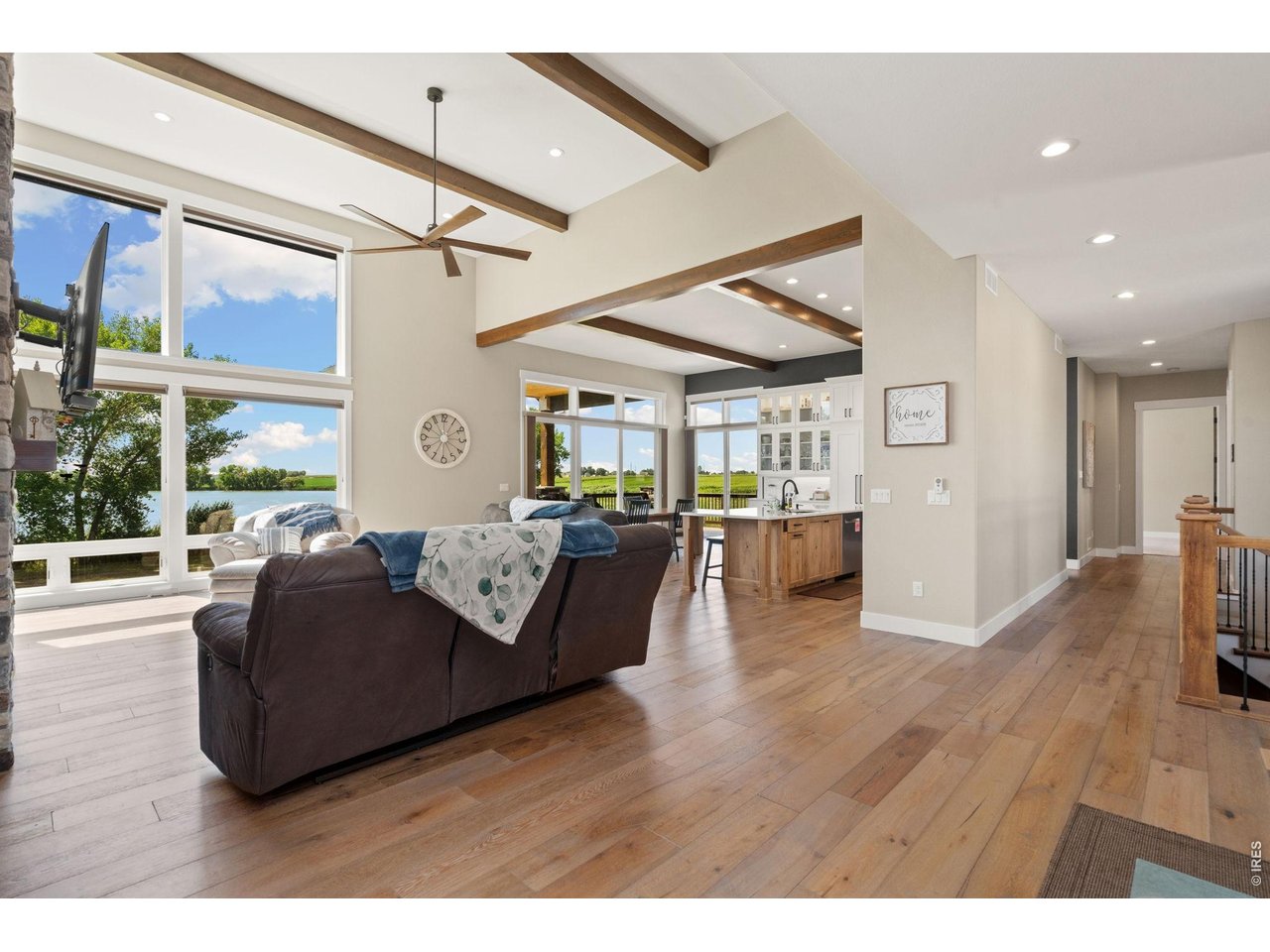 3324 Fox Crossing Pl