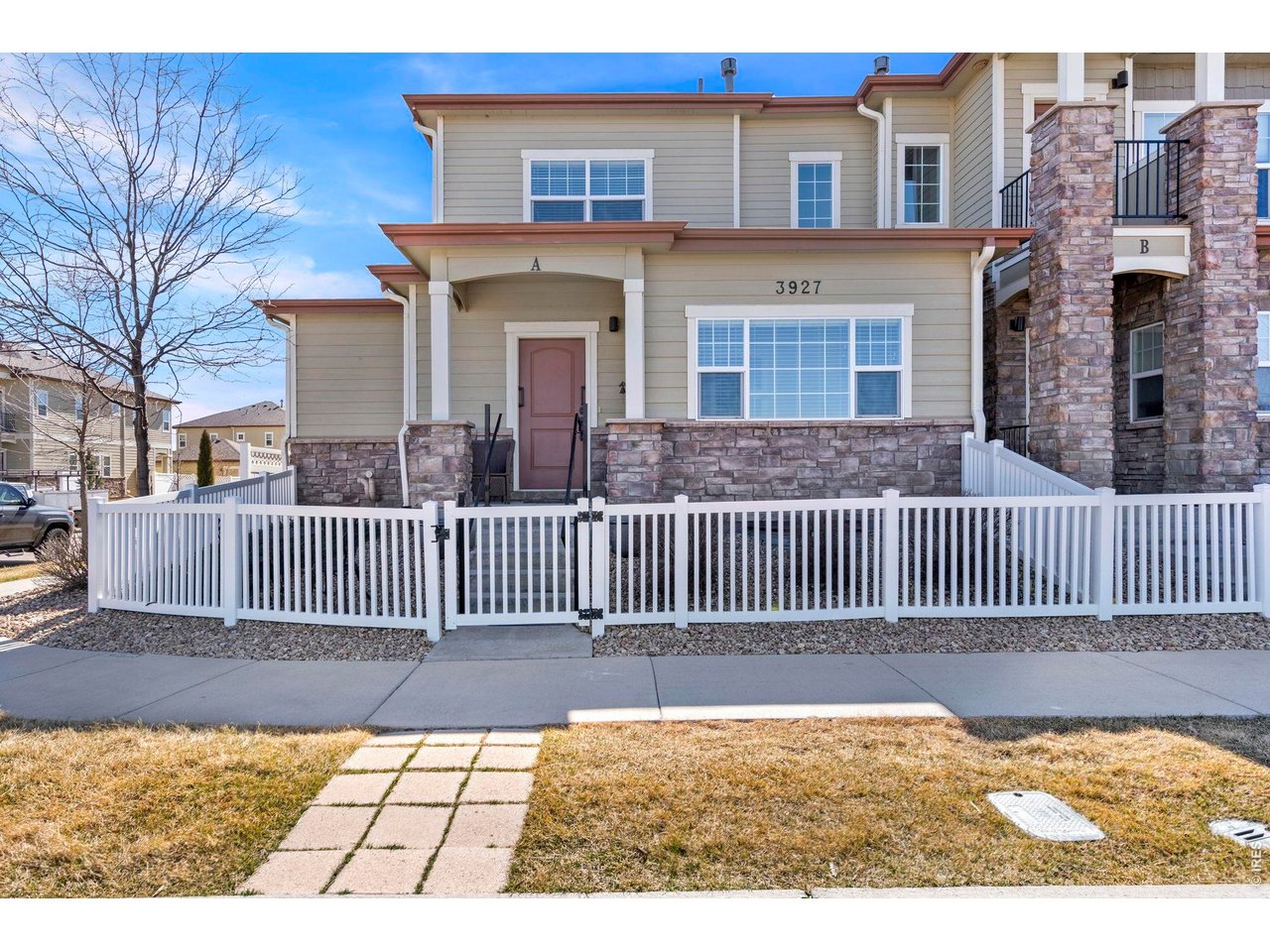3927 Le Fever Dr
