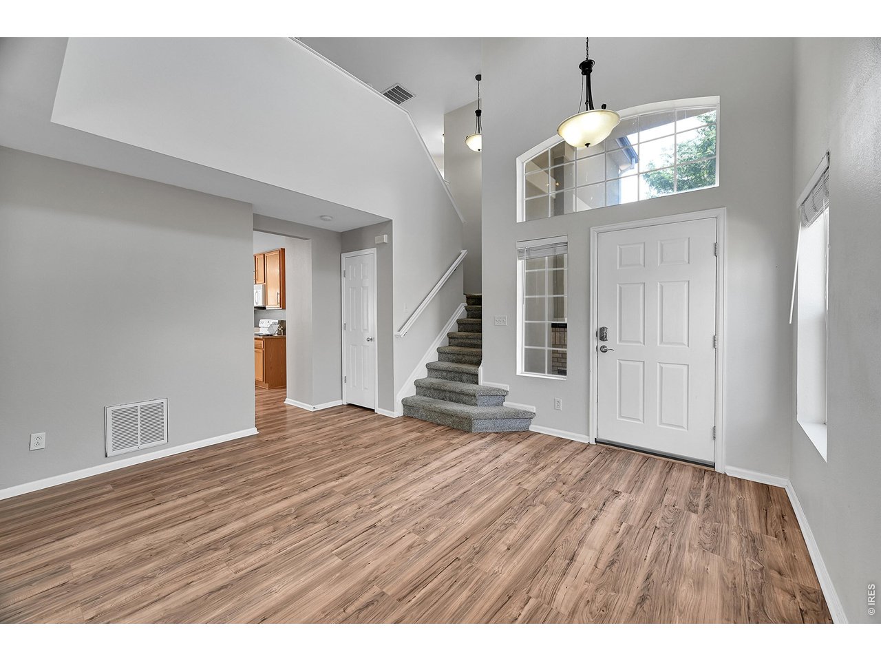 920 Glenloch Dr