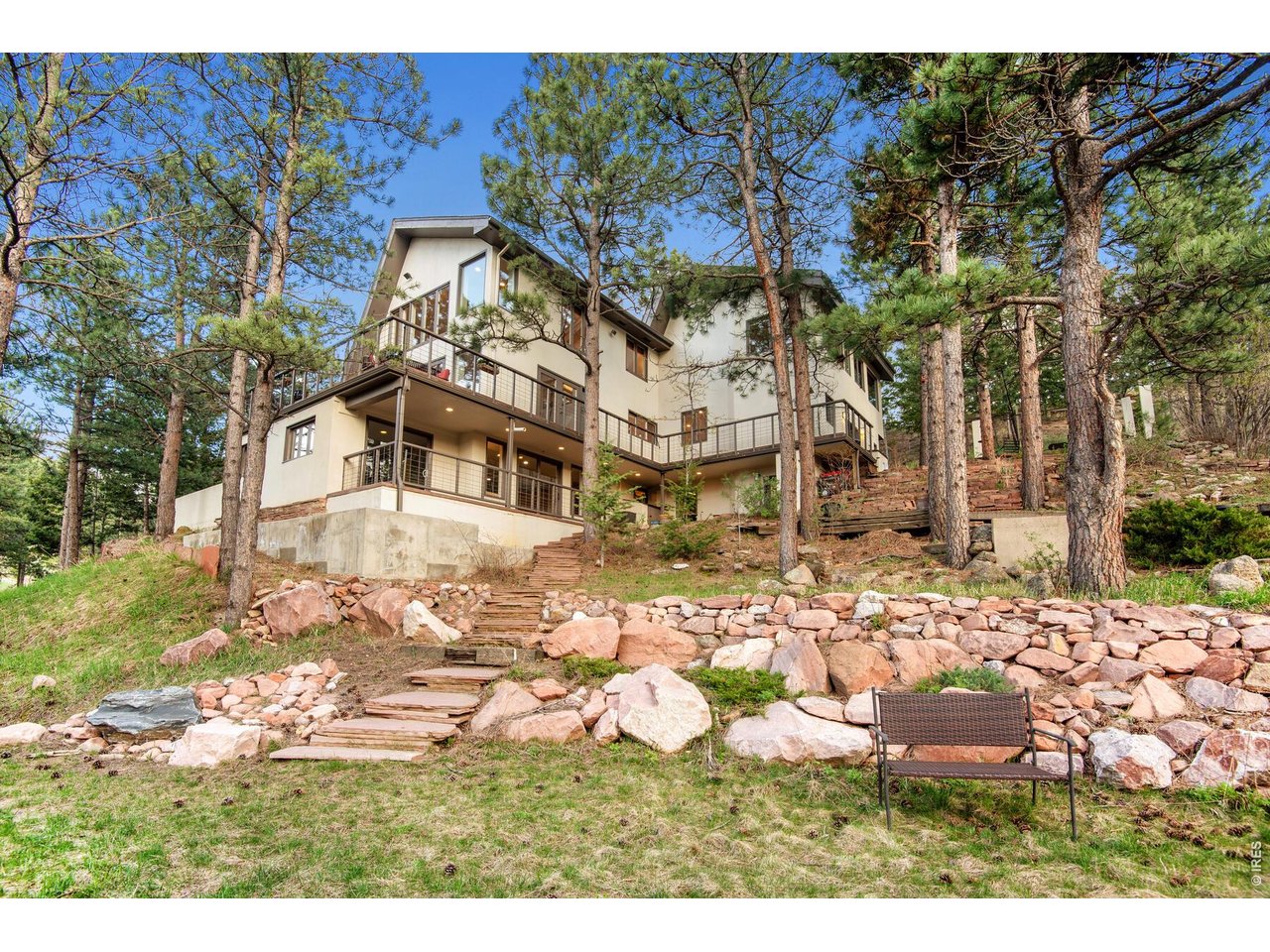 28 Pine Brook Rd