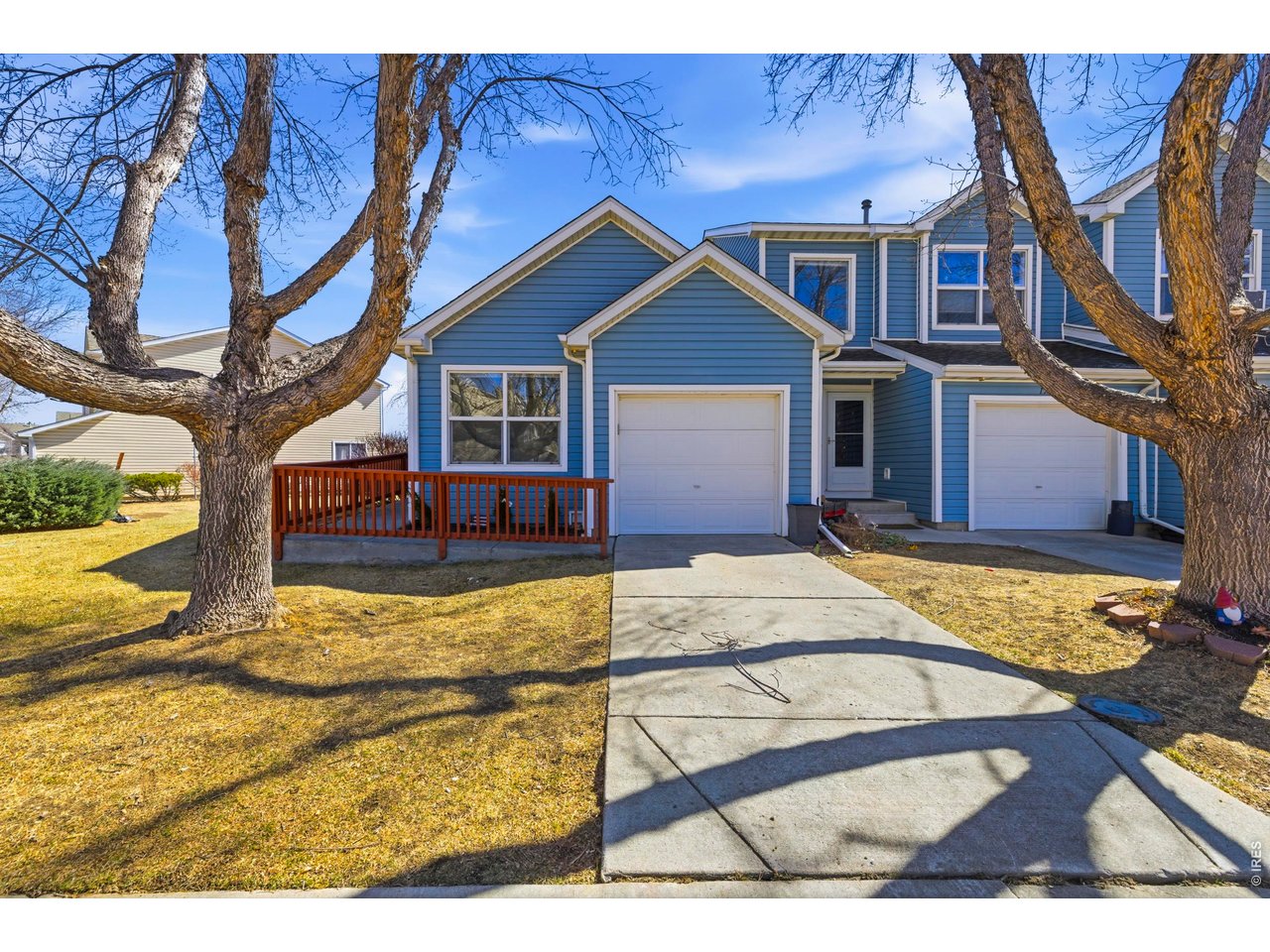 1560 Oak Creek Dr