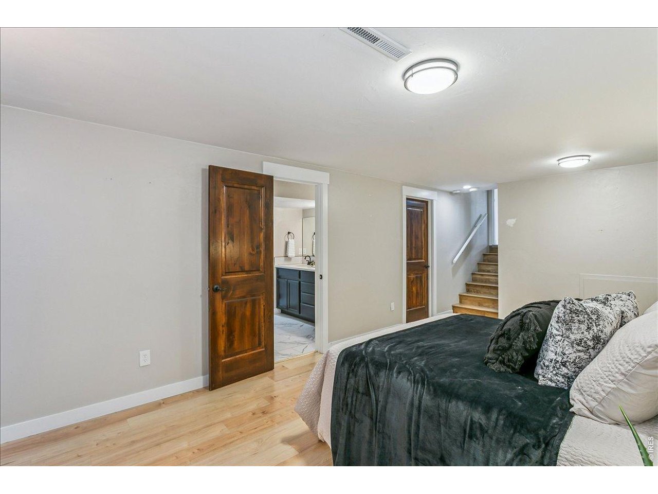 3605 Royal Dr