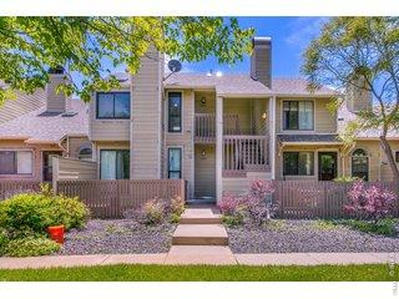 347 S Taft Ct
