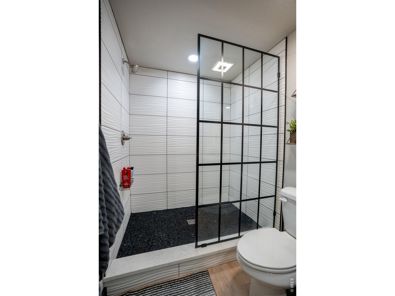 186 Garnet Valley Ct