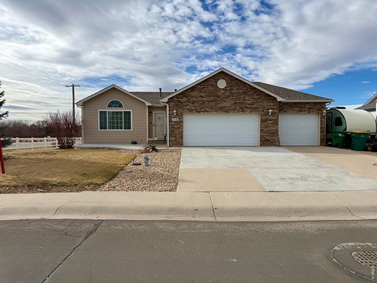 106 Linden Oaks Dr
