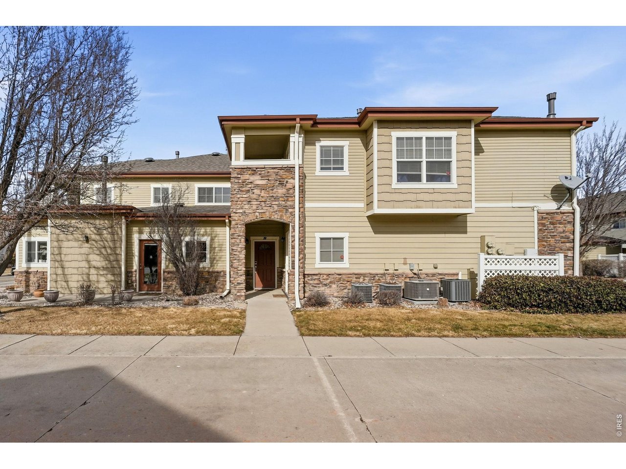 5044 Cinquefoil Ln
