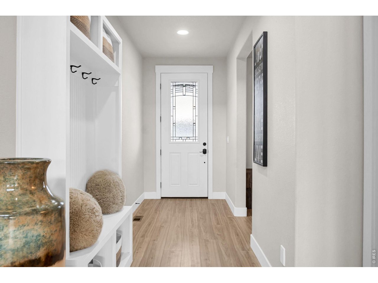 2096 Glean Dr