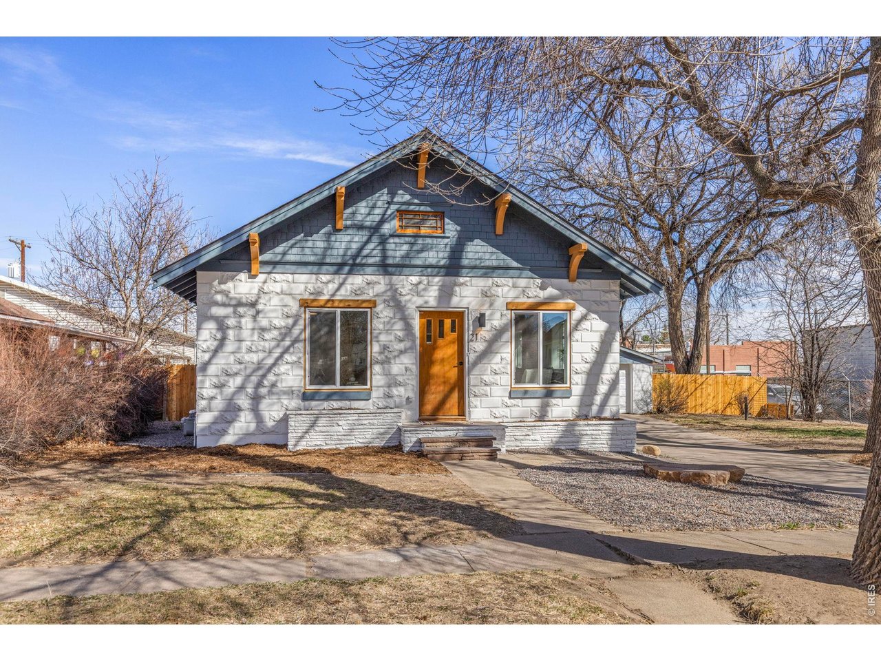21 Rutherford Ave