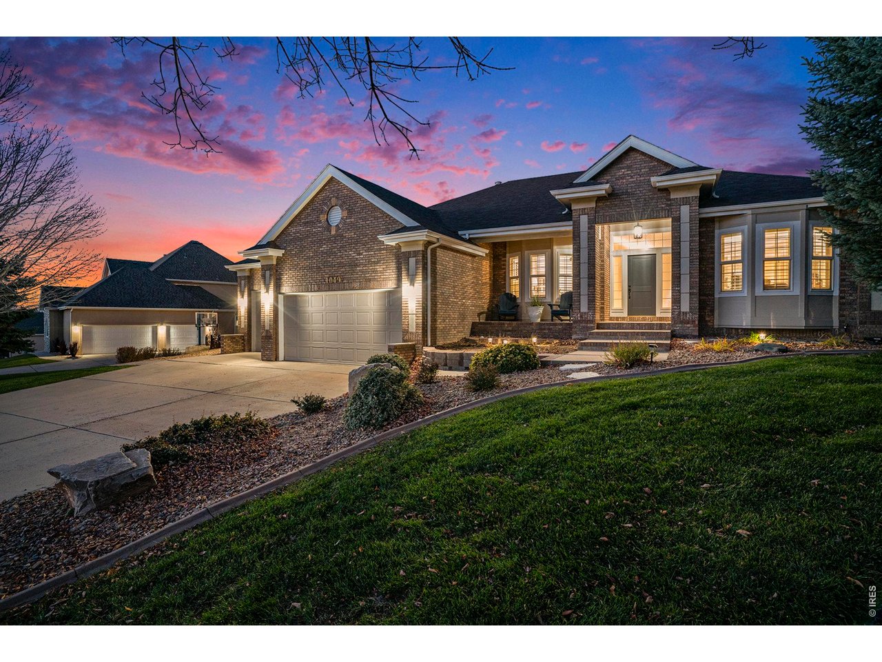 1049 Ridge West Dr