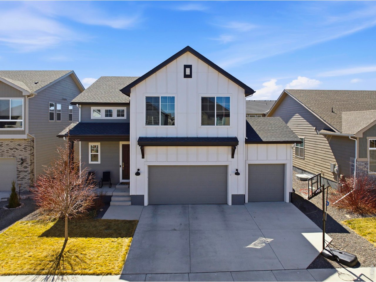 5743 Jedidiah Dr