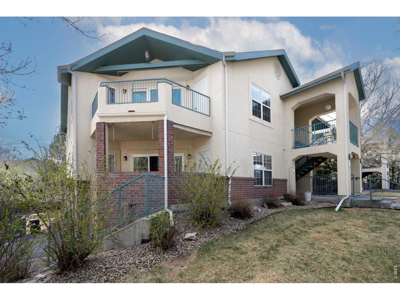 540 Mohawk Dr