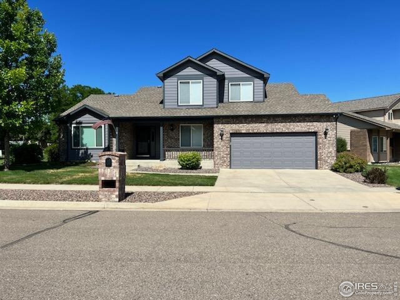3232 Mariner Ln