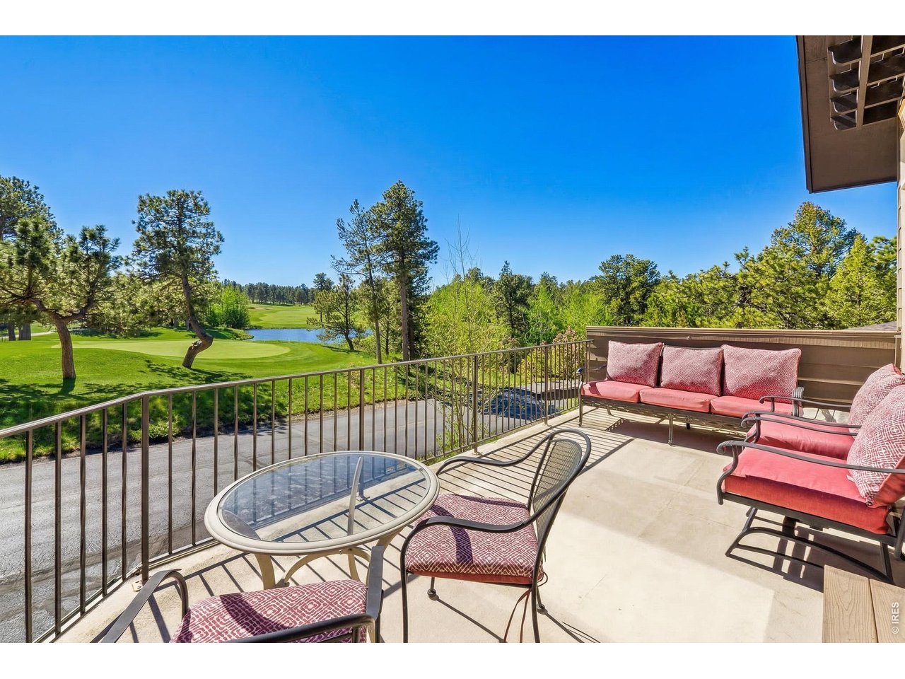 2690 Fox Acres Dr E