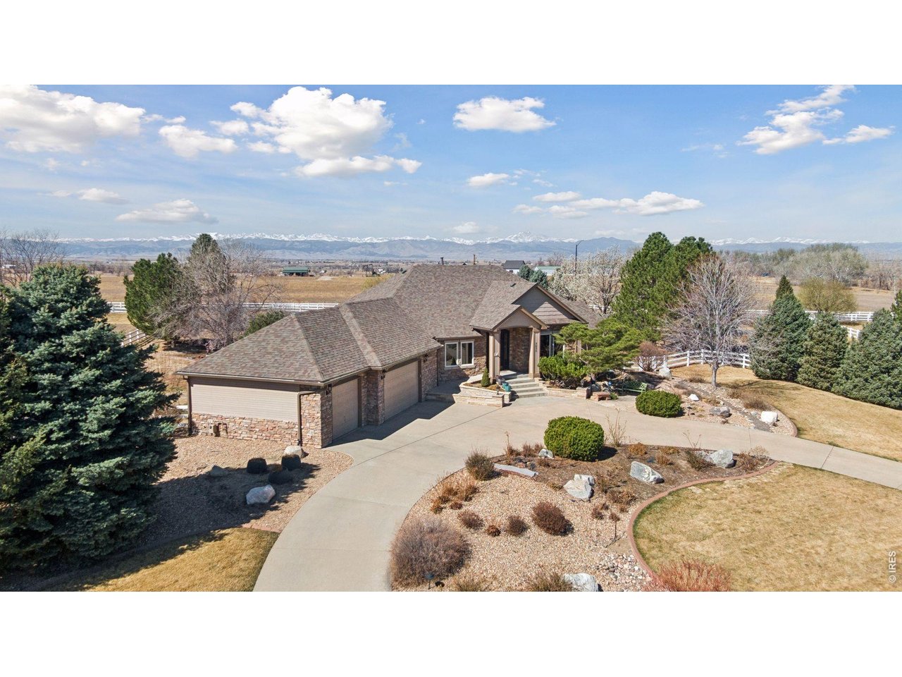 3035 S Buttercup Cir