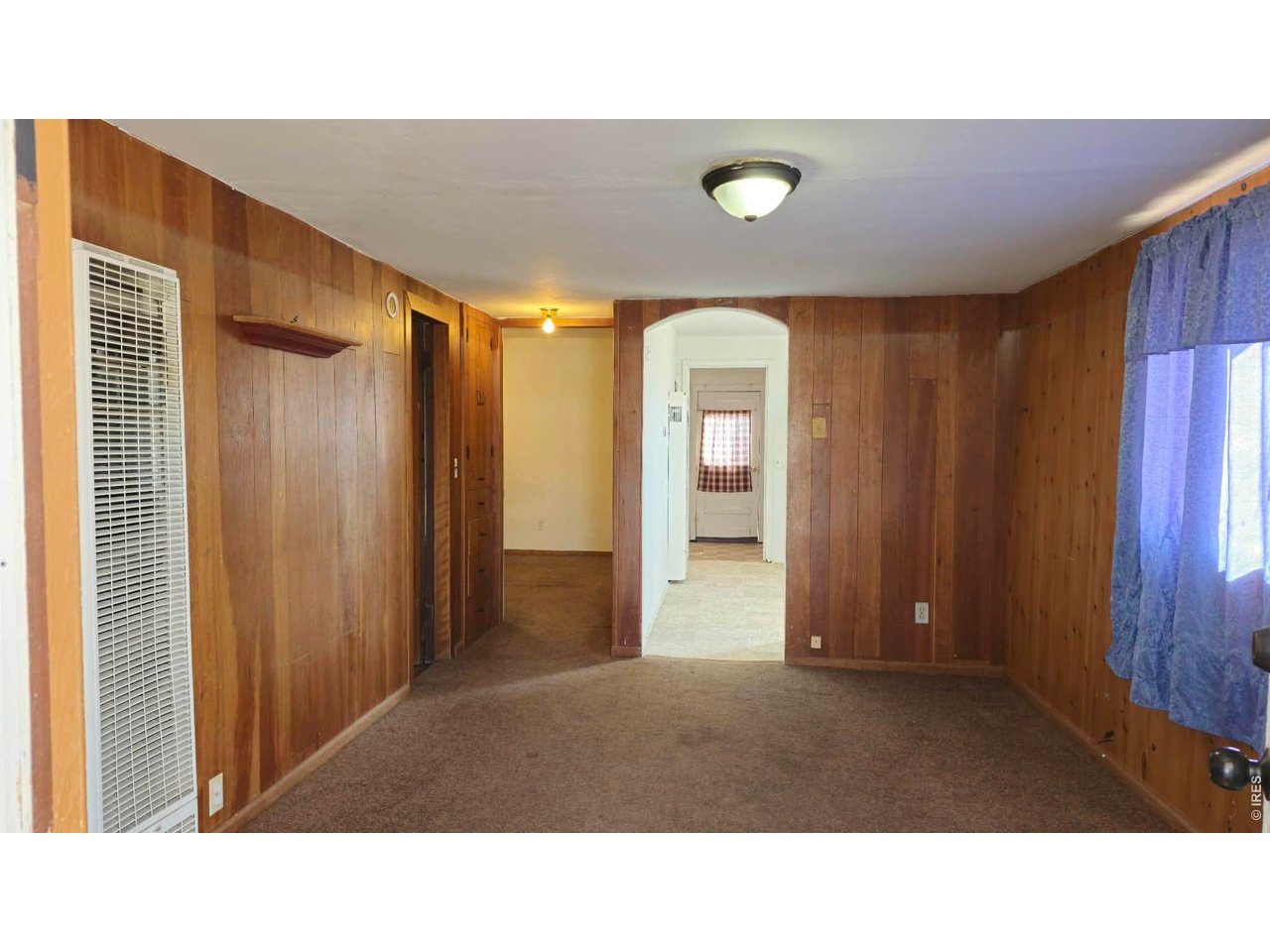 120 W 5th St S
