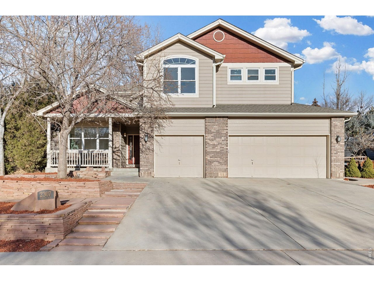 2307 Bluebird Dr