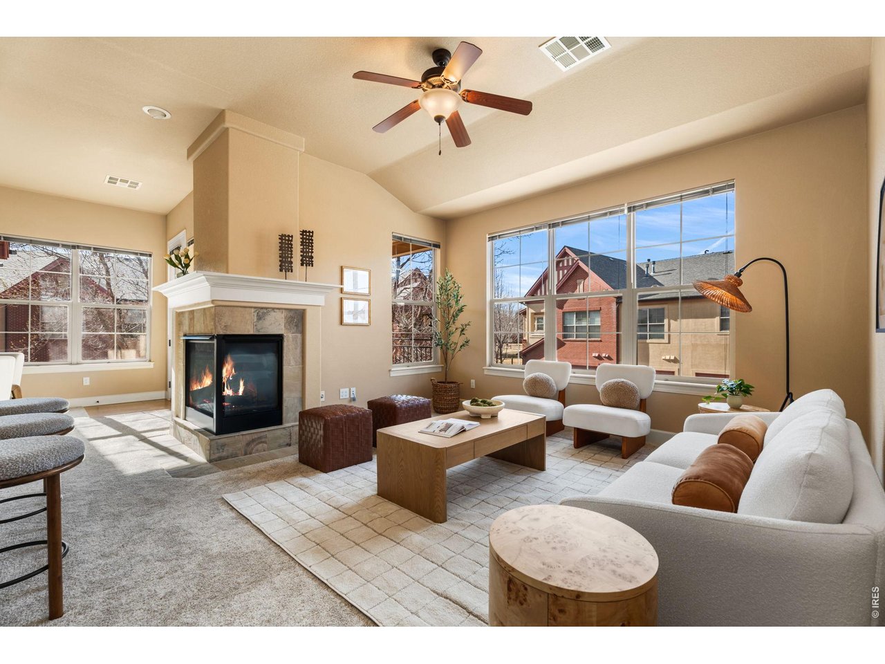 1379 Charles Dr