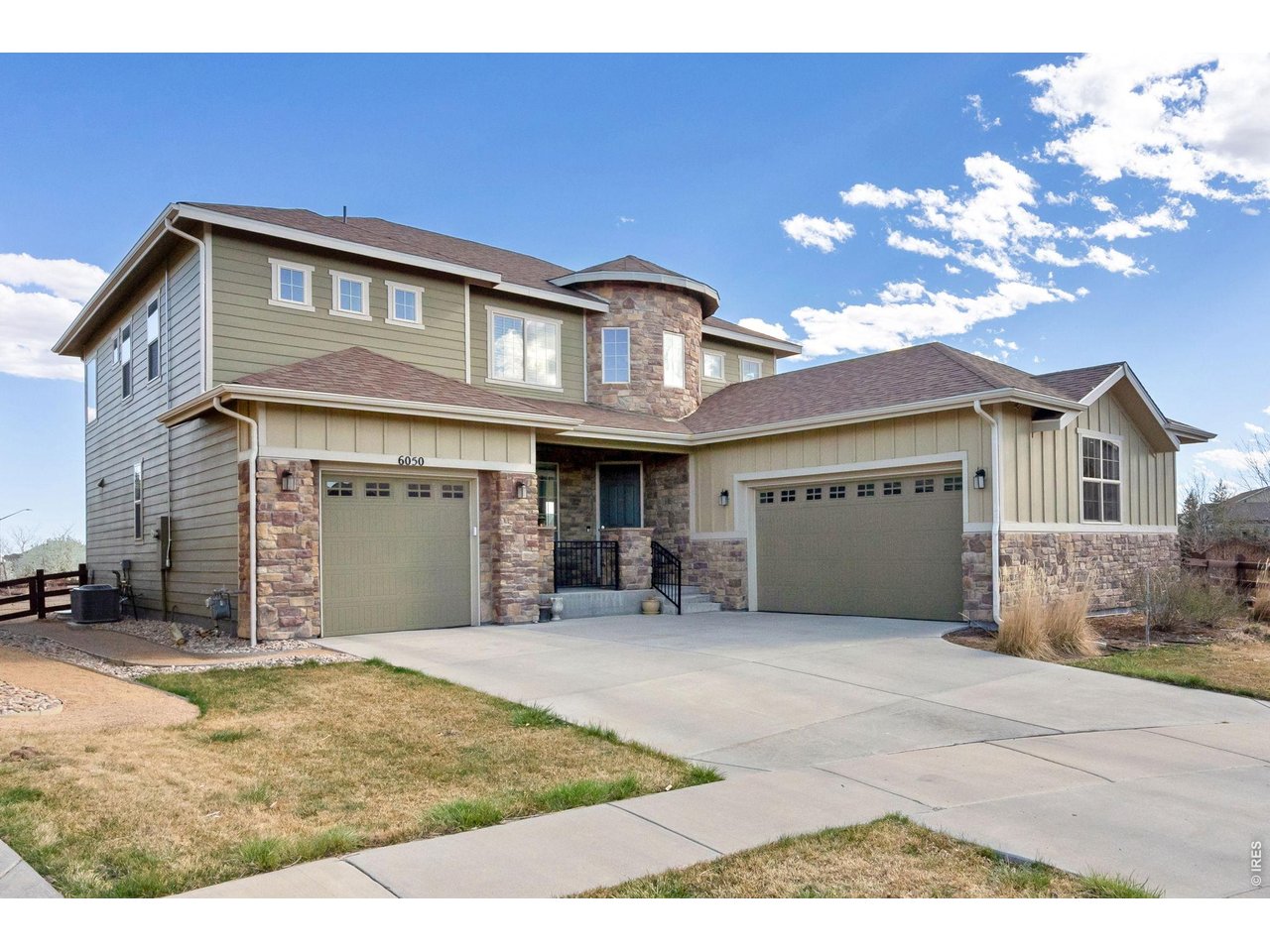 6050 Medlar Pl