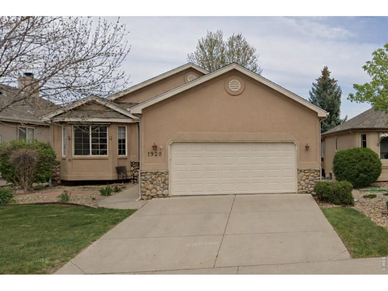 1920 Hillside Pl