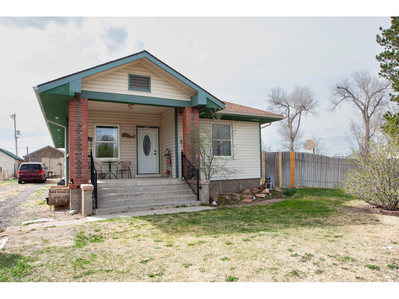 608 N Logan Ave