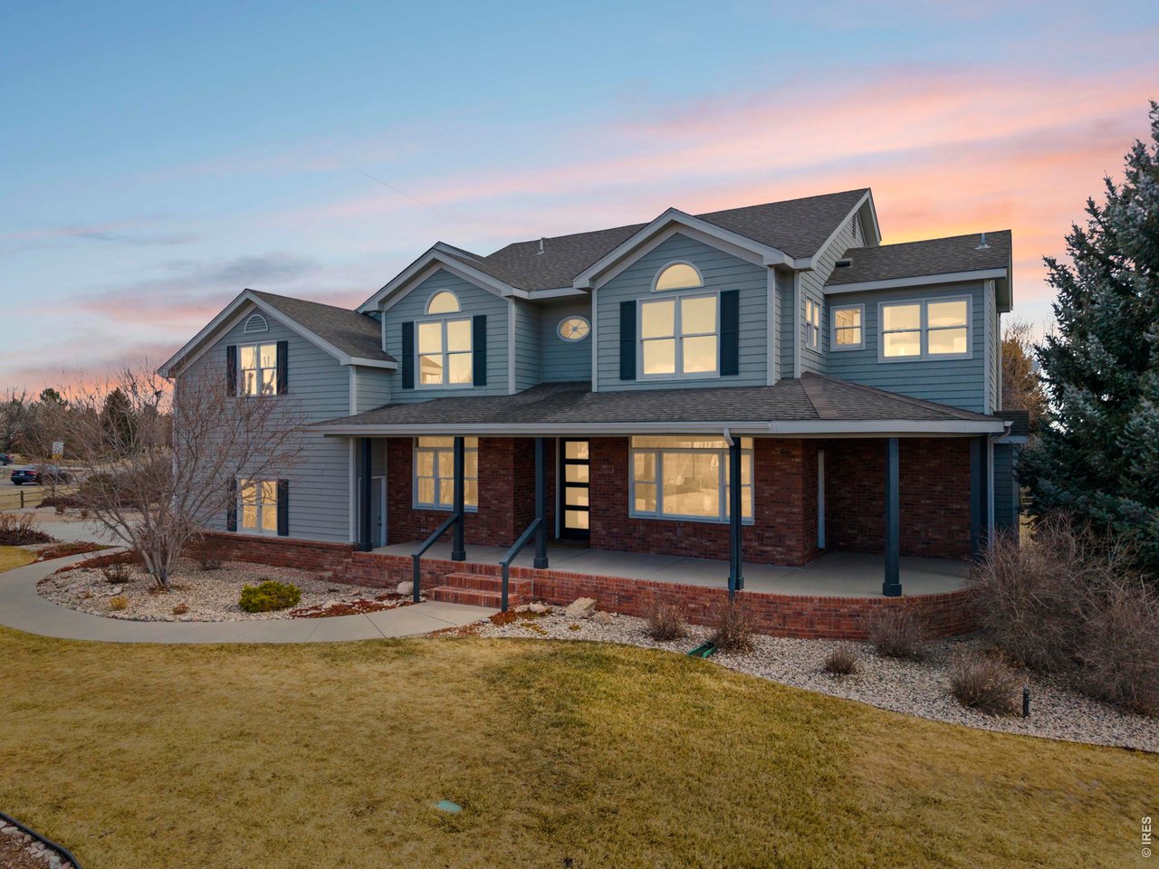 7766 Park Ridge Cir