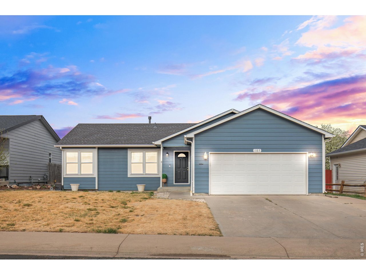 107 N 49th Ave Pl