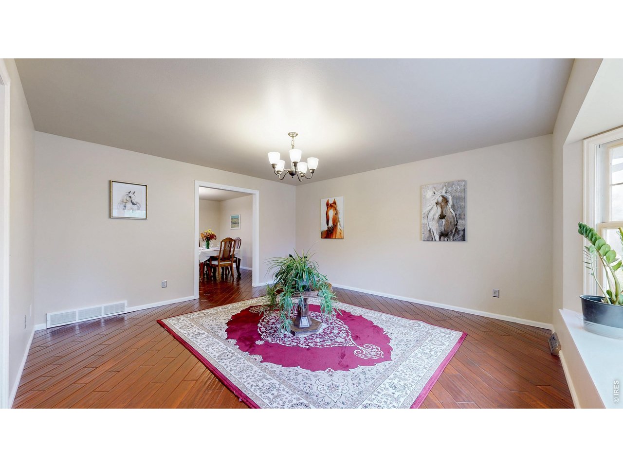 1101 Mansfield Dr