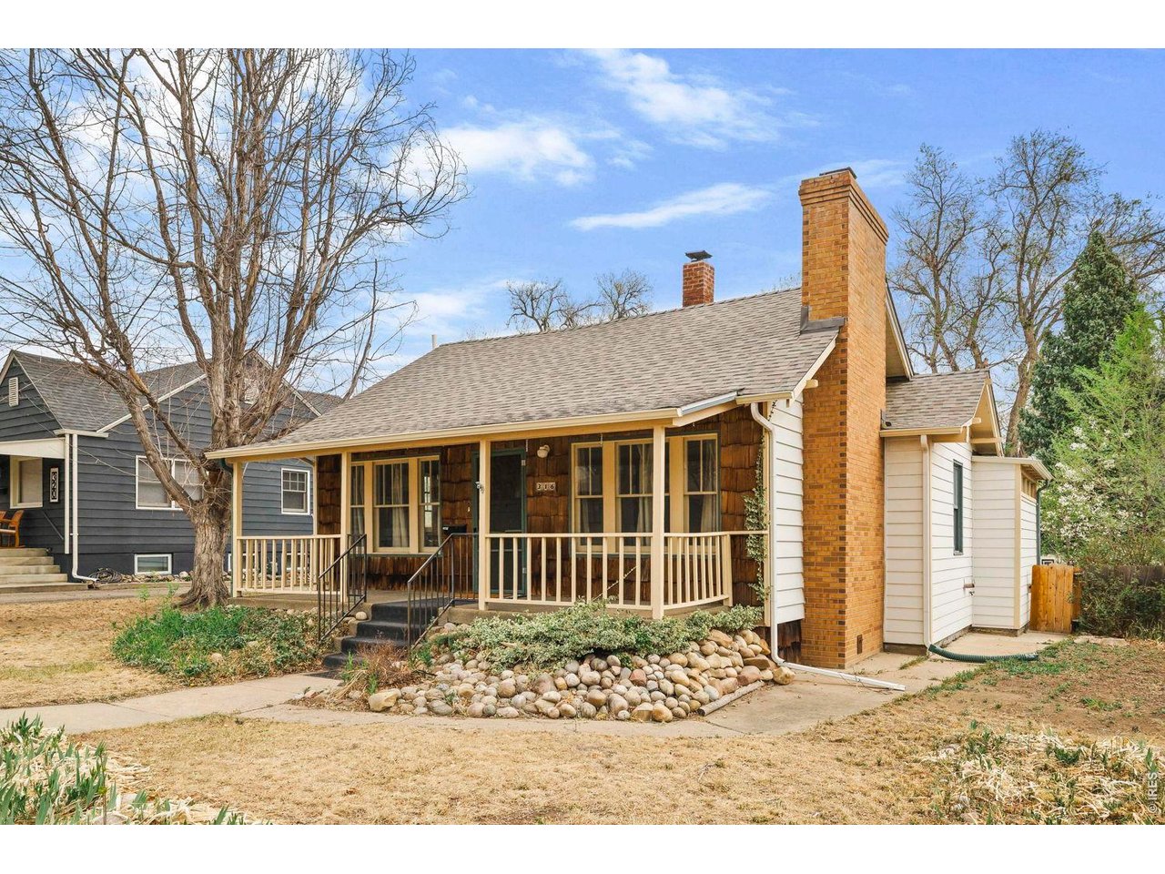 316 Vivian St