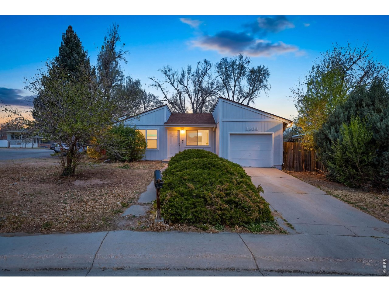 3500 Lilac Ln