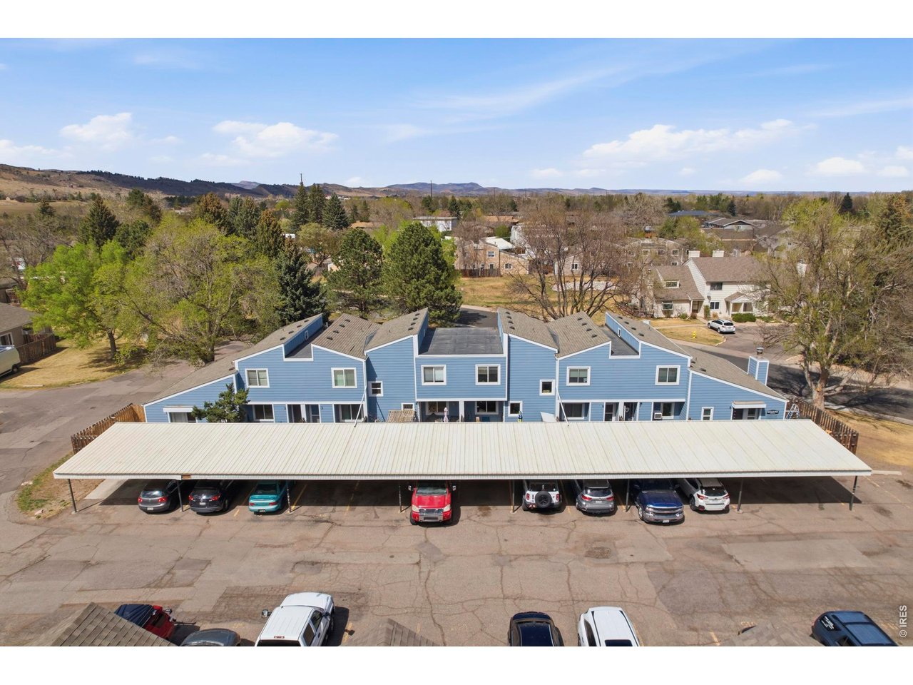 3005 Ross Dr