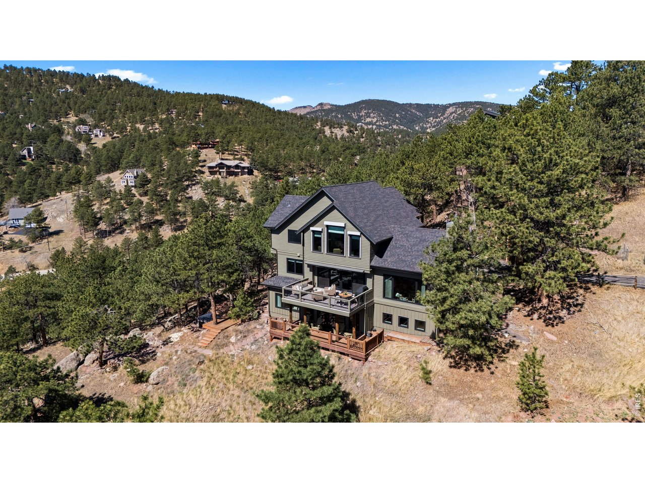 14 Pine Brook Rd