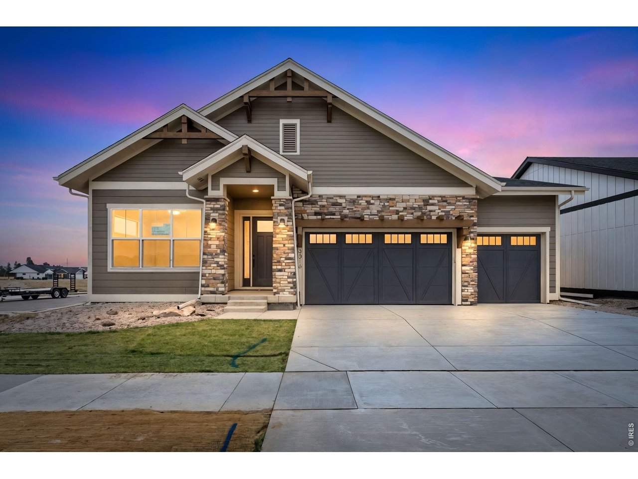 3016 Windward Way