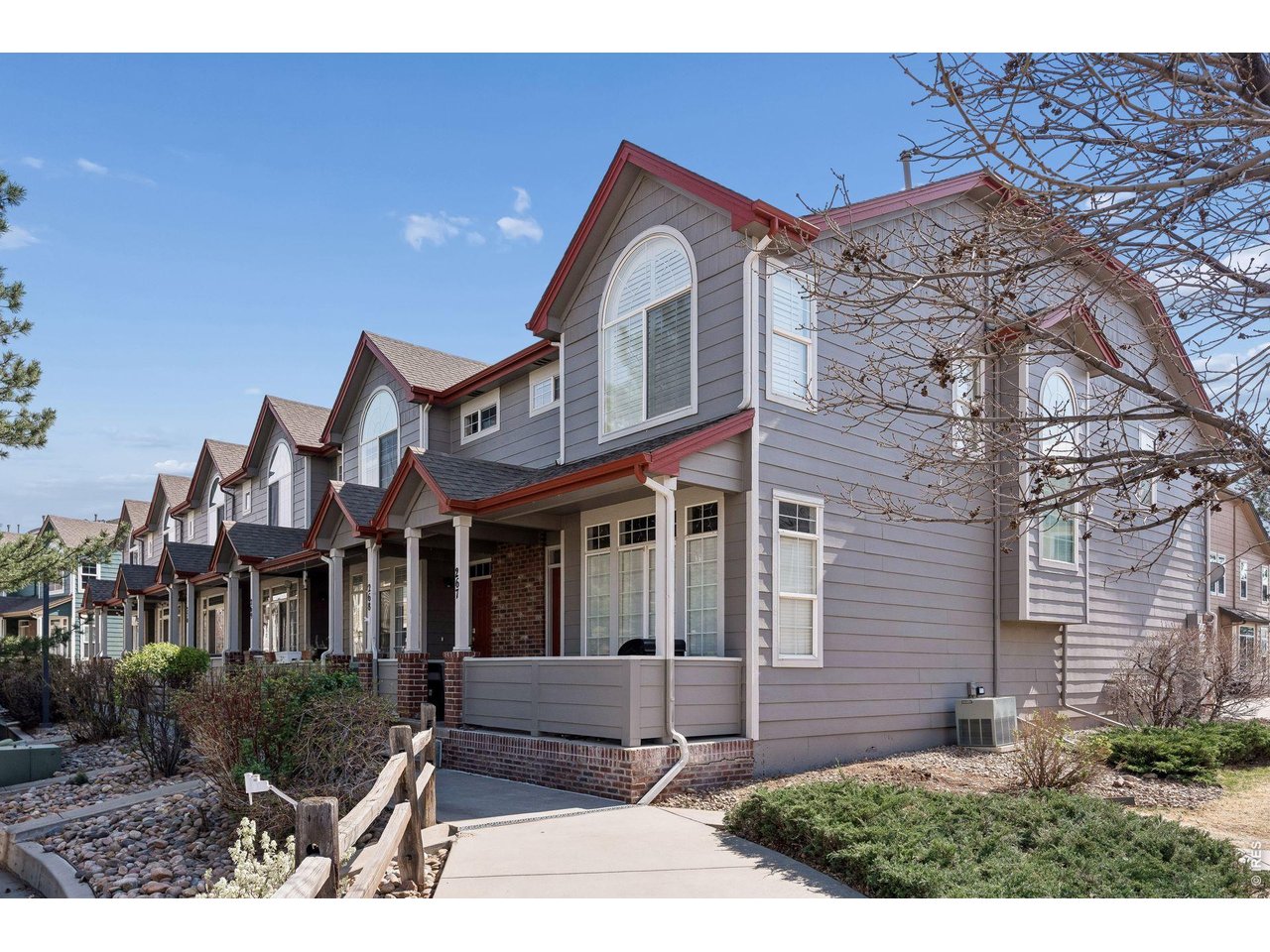 2855 Rock Creek Cir
