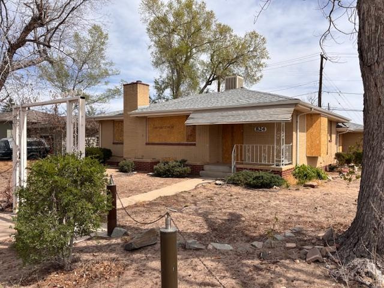 824 35th Ave Ct