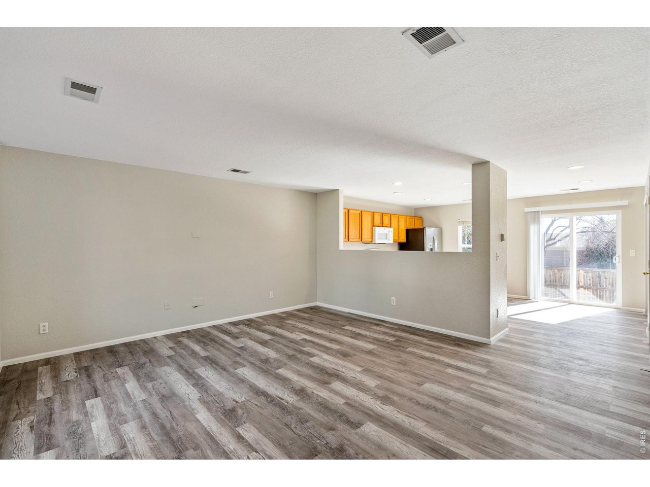 3520 Warren Farm Ct