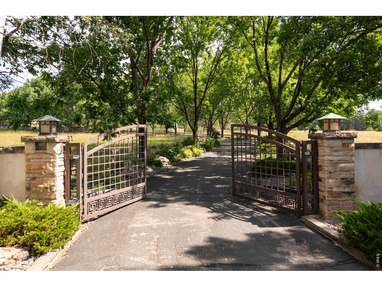 7007 Rozena Dr