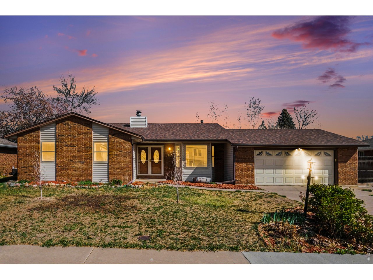915 White Elm Dr