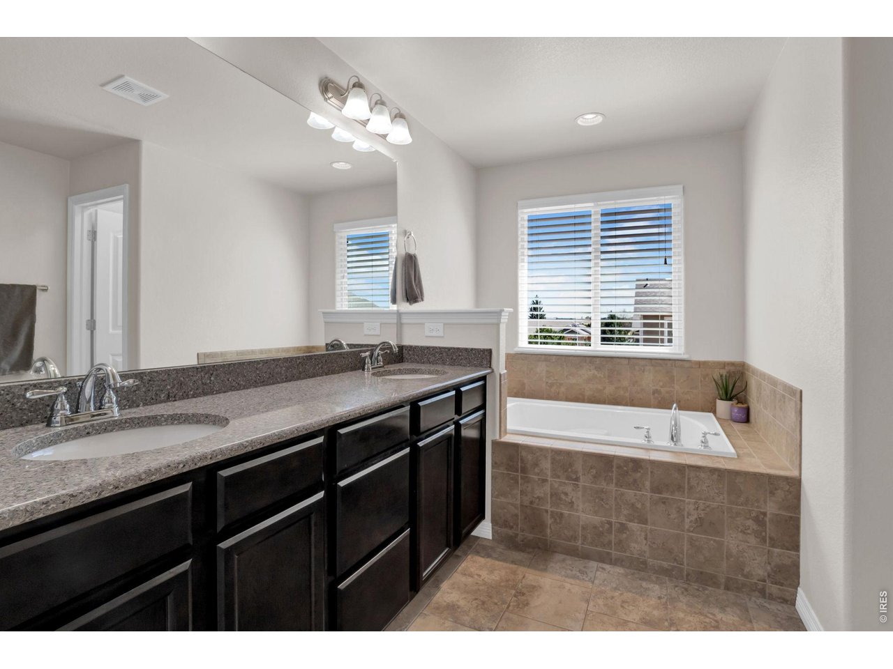 3857 Mount Hope St