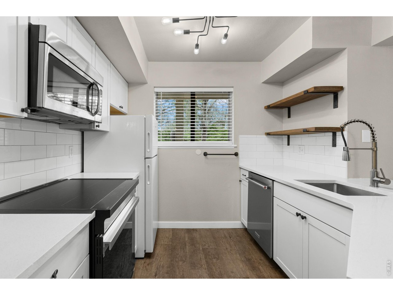 60 S Boulder Cir