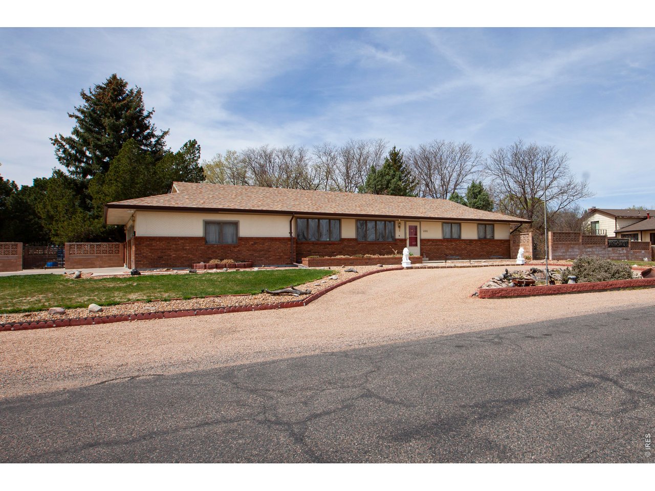 14011 Summit Dr