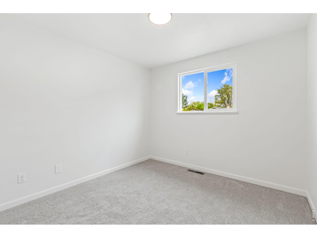 503 Honey Locust Dr