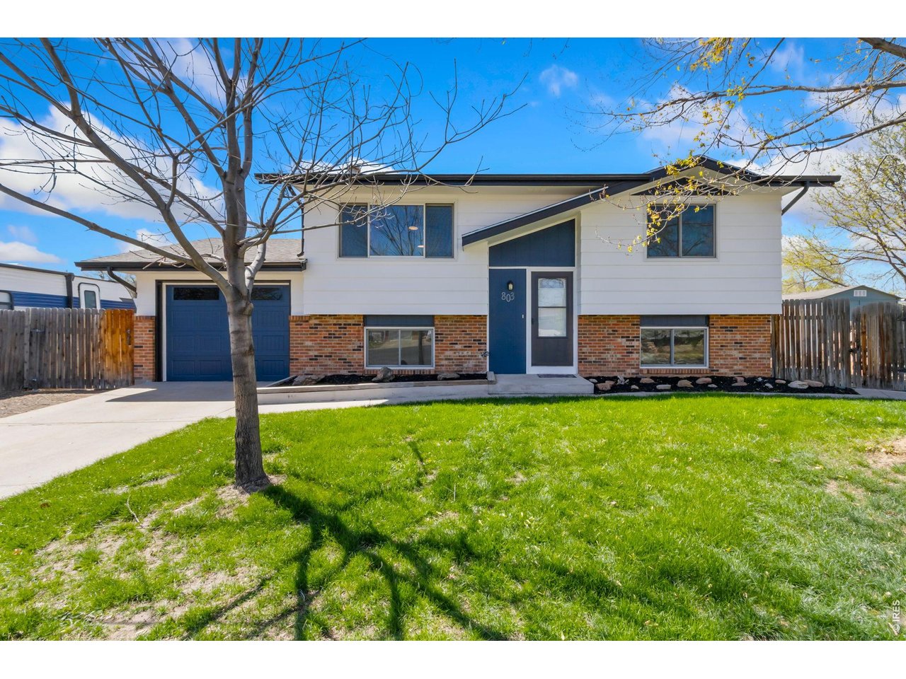 803 Table Mountain Ct