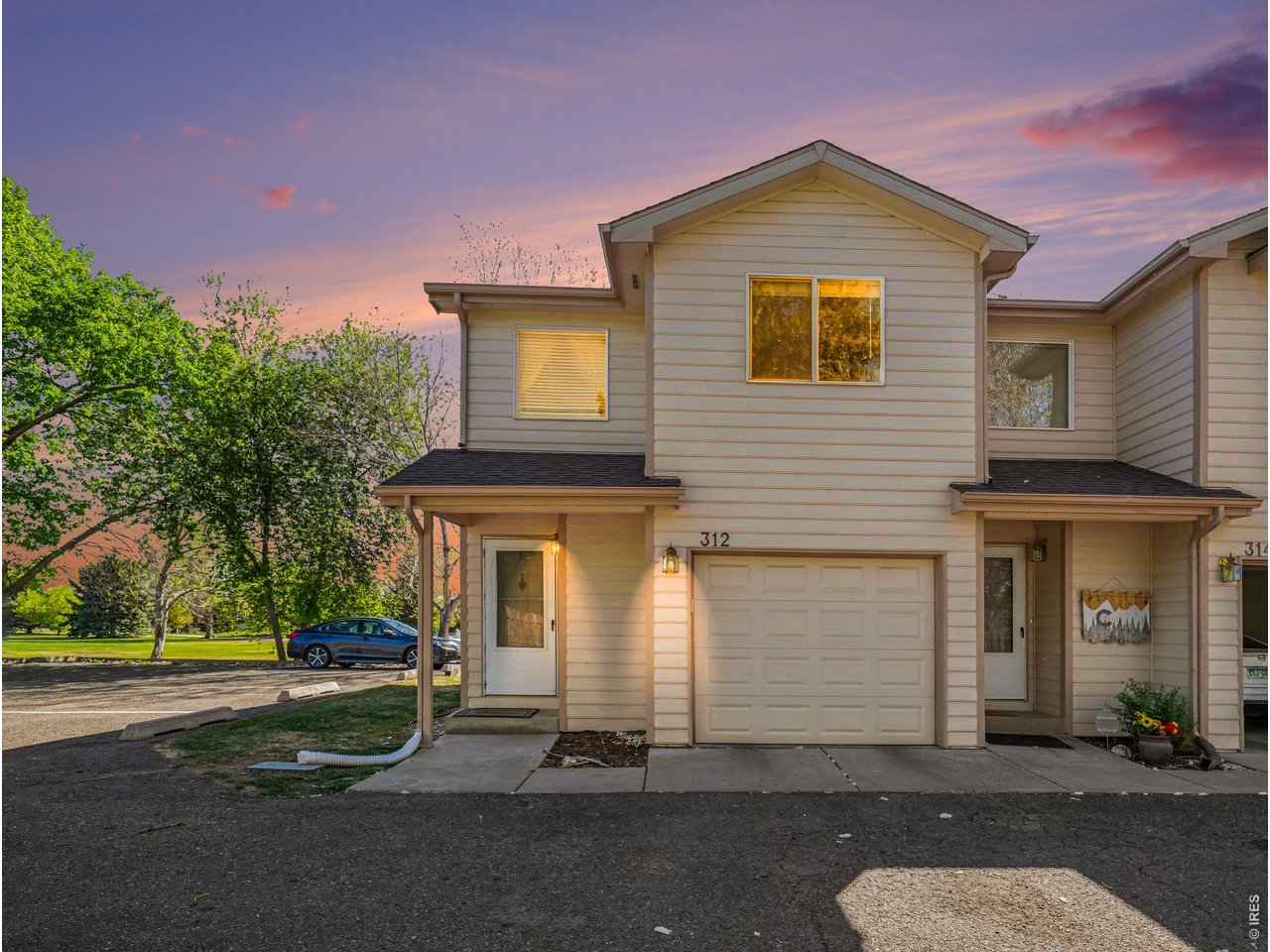 312 Dean Ct