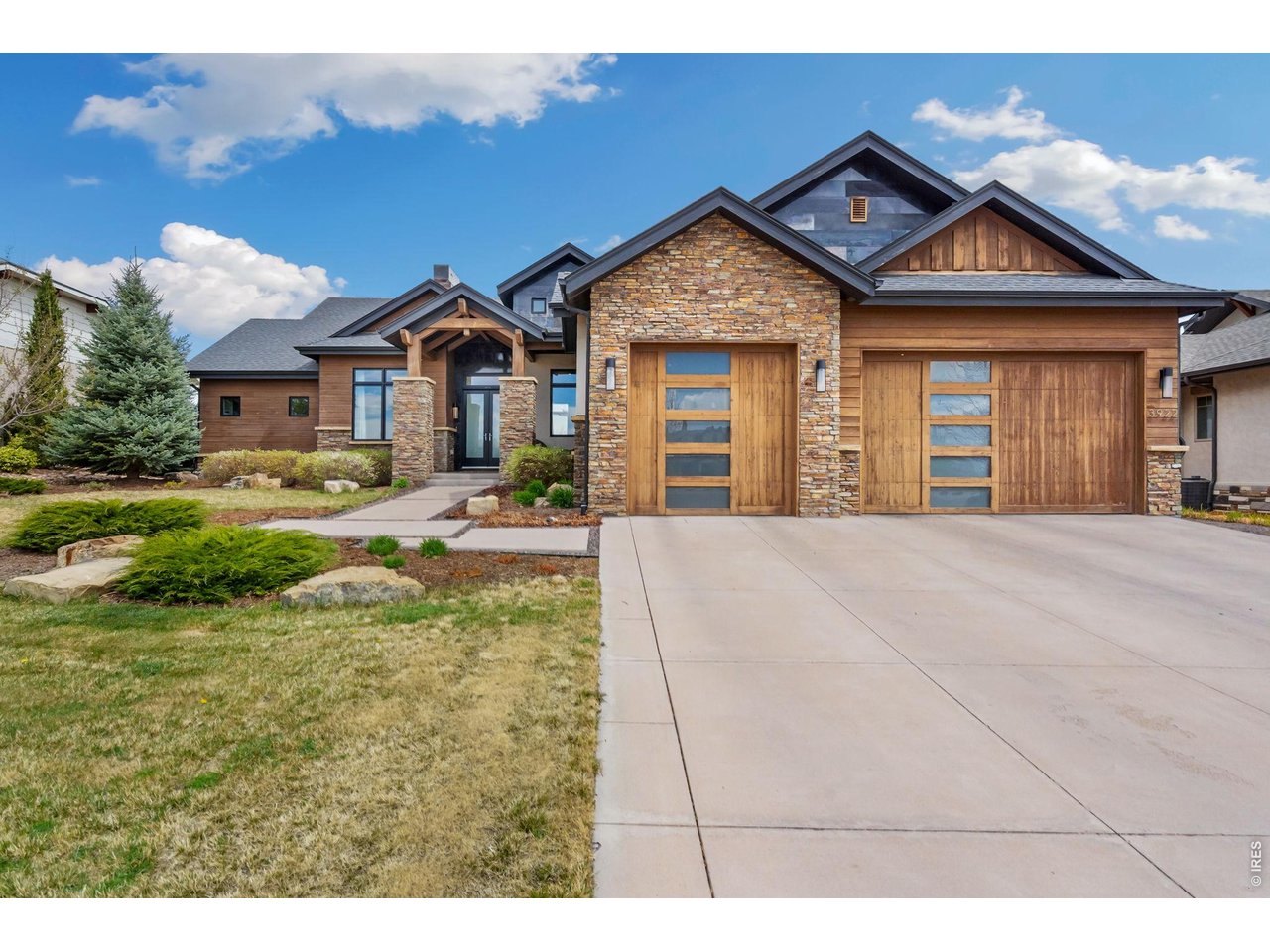3922 Ridgeline Dr