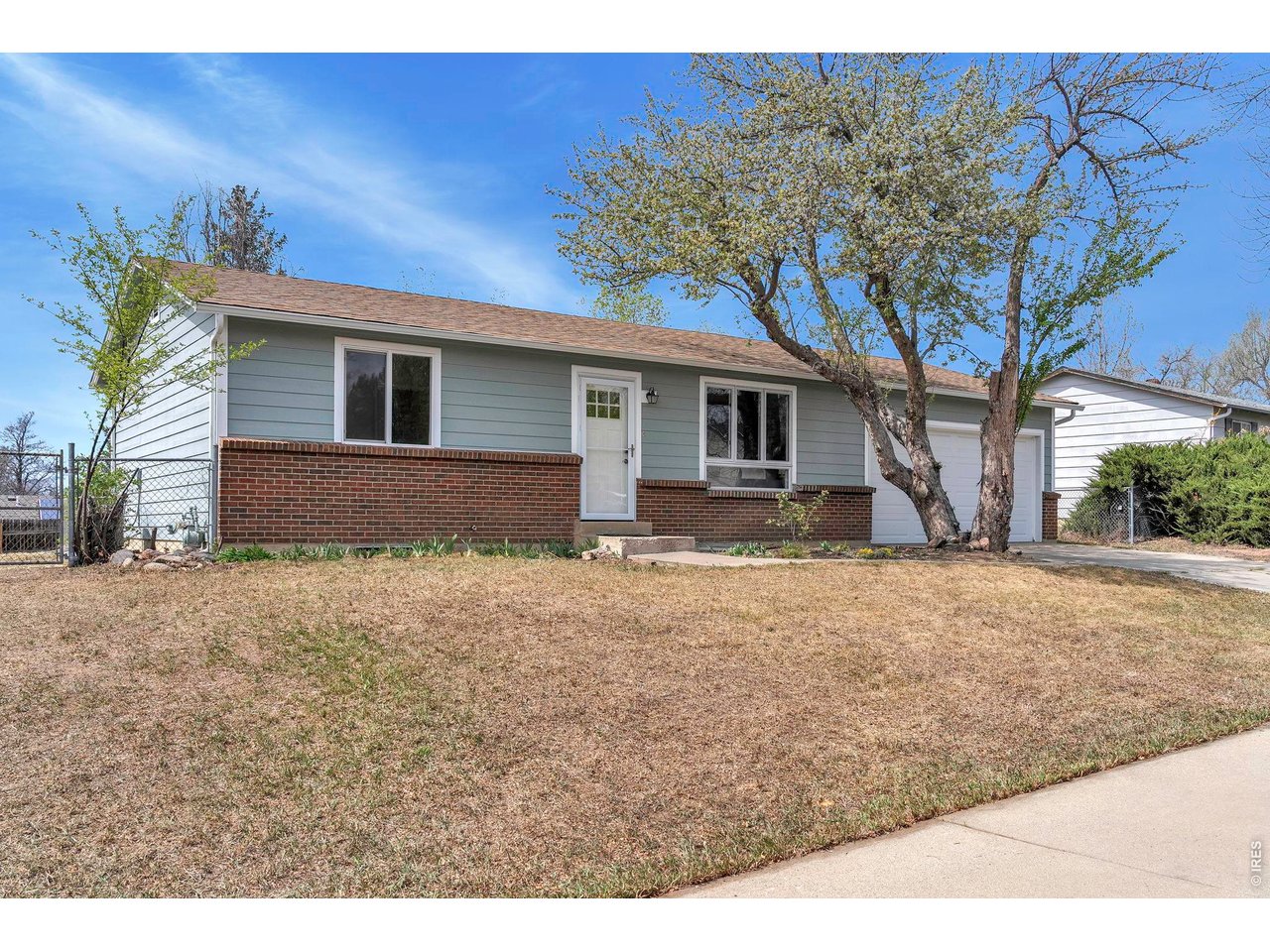 4493 Canterbury Dr