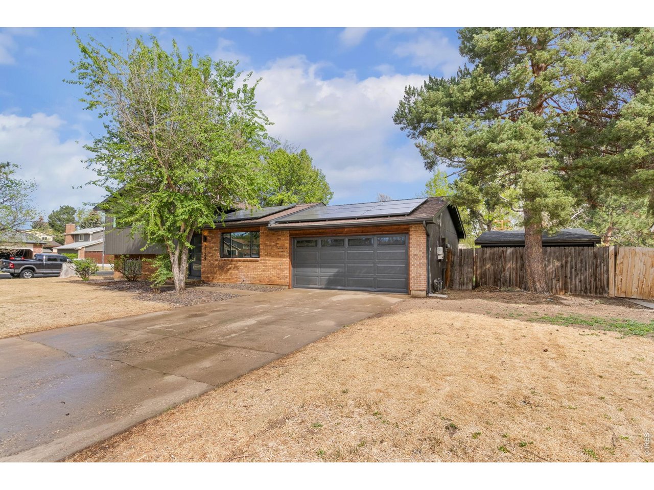 2124 Manchester Dr