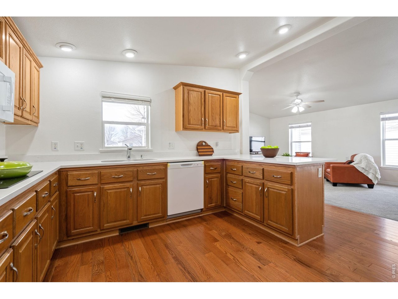 4464 Espirit Dr