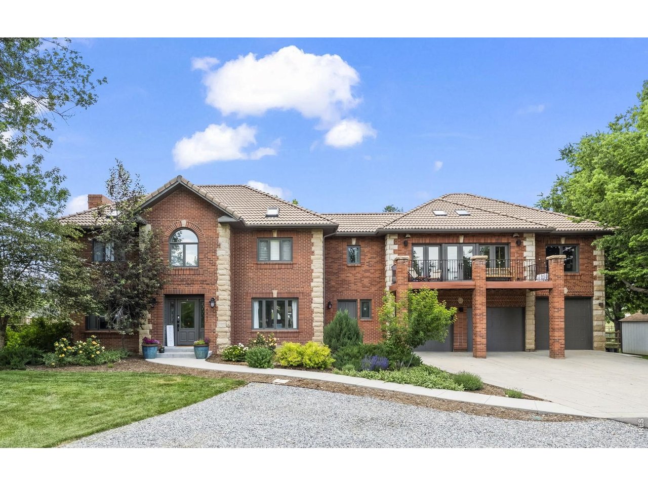 4937 Valkyrie Dr