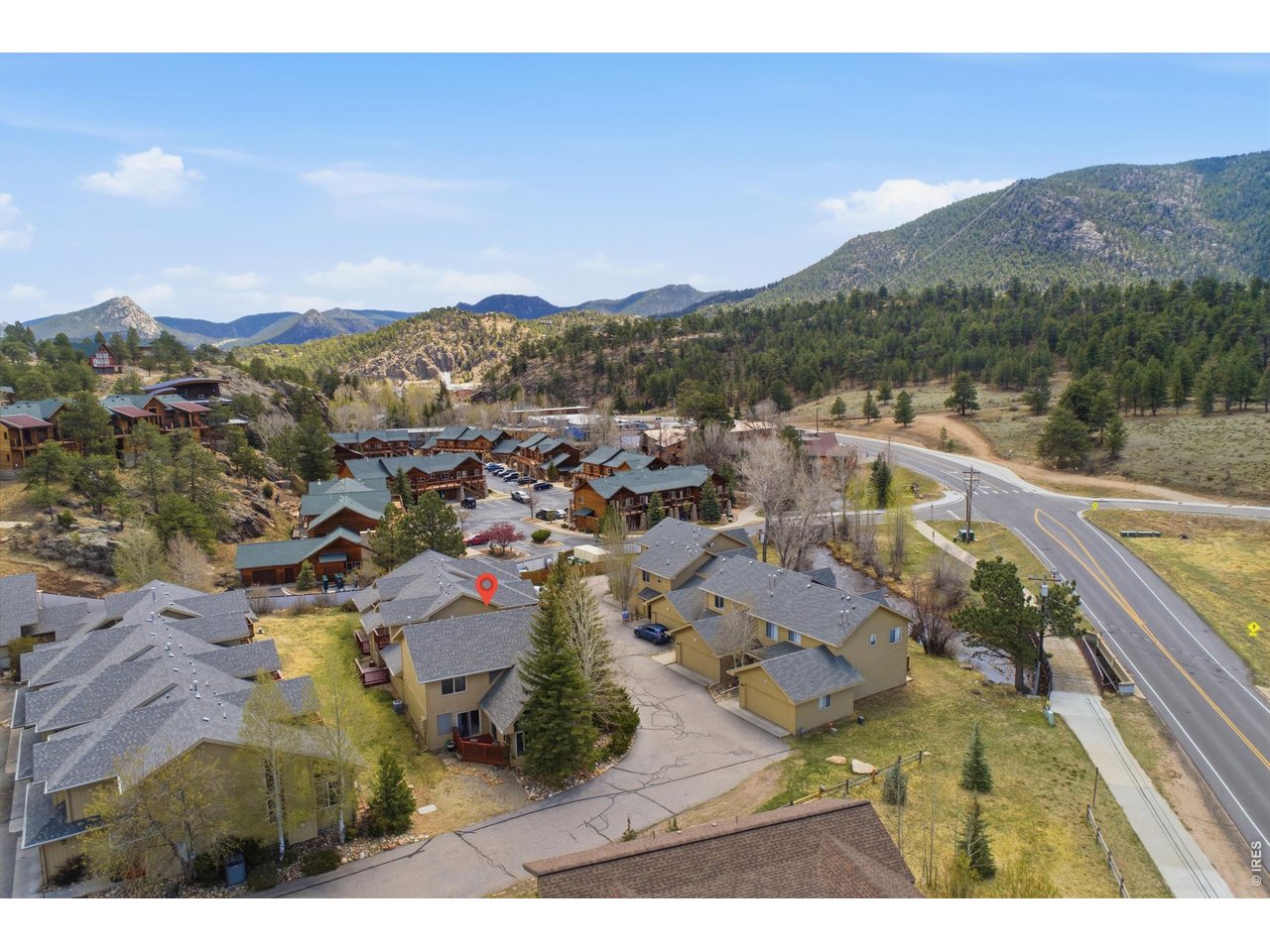 300 Far View Dr
