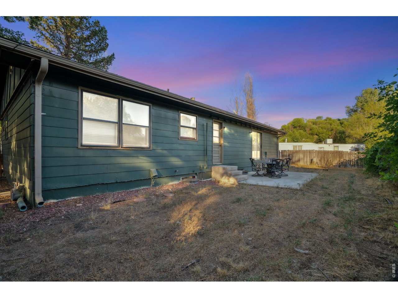 700 Riverbend Dr